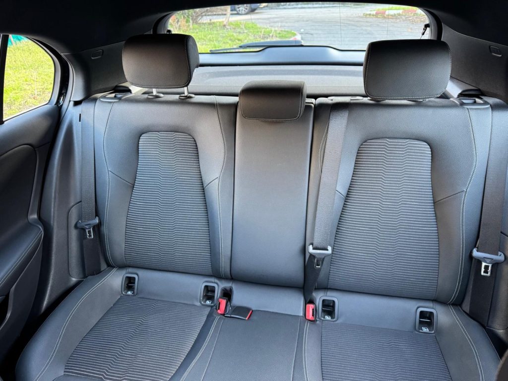 MERCEDES-BENZ A 180 D AUTOMATICA SPORT - 14