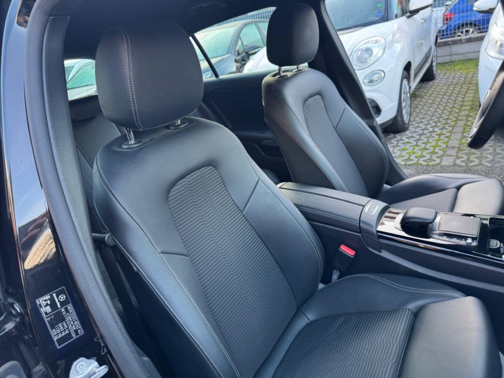 MERCEDES-BENZ A 180 D AUTOMATICA SPORT - 18