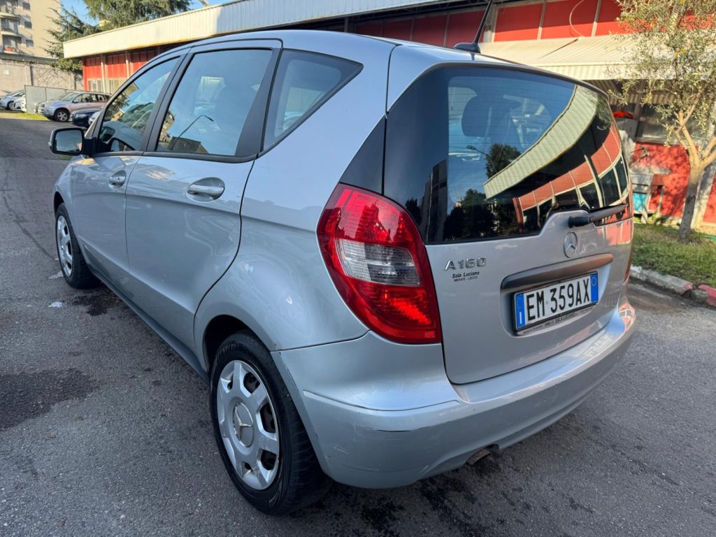 MERCEDES-BENZ A 160 BlueEFFICIENCY - 6