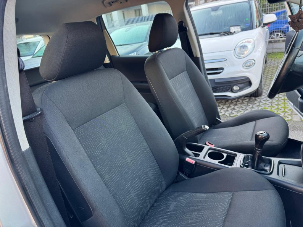 MERCEDES-BENZ A 160 BlueEFFICIENCY - 16