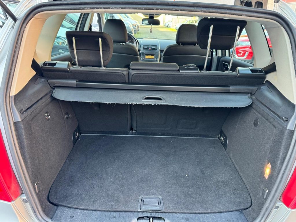 MERCEDES-BENZ A 160 BlueEFFICIENCY - 18