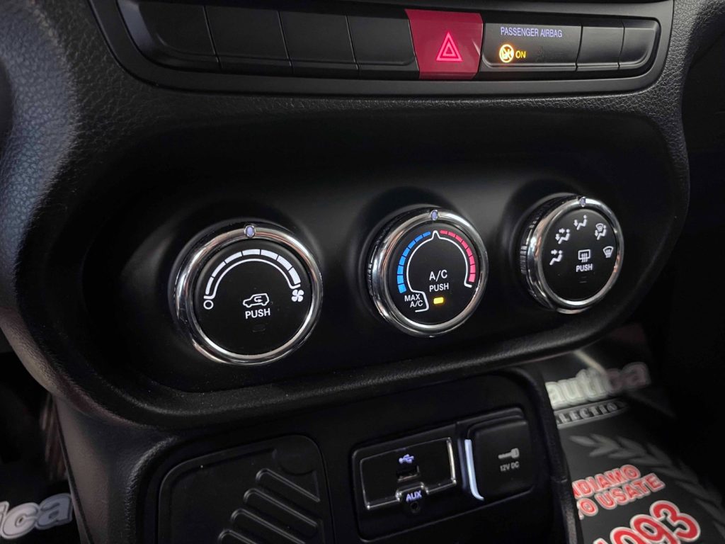 JEEP Renegade 1.6 SPORT FWD 110CV - 27