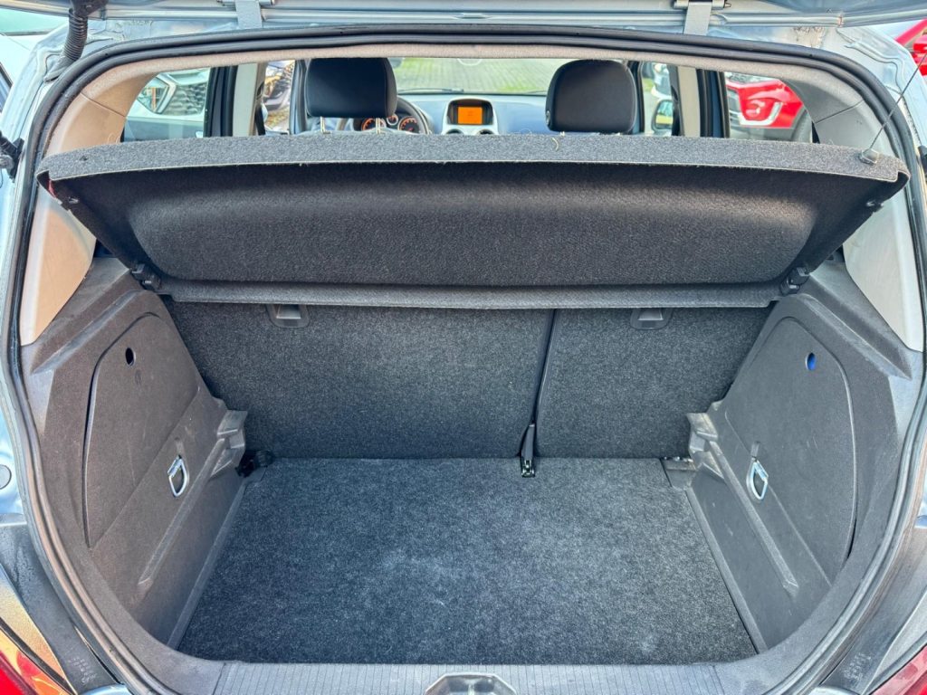 OPEL Corsa 1.4 16V 5 PORTE COSMO - 15