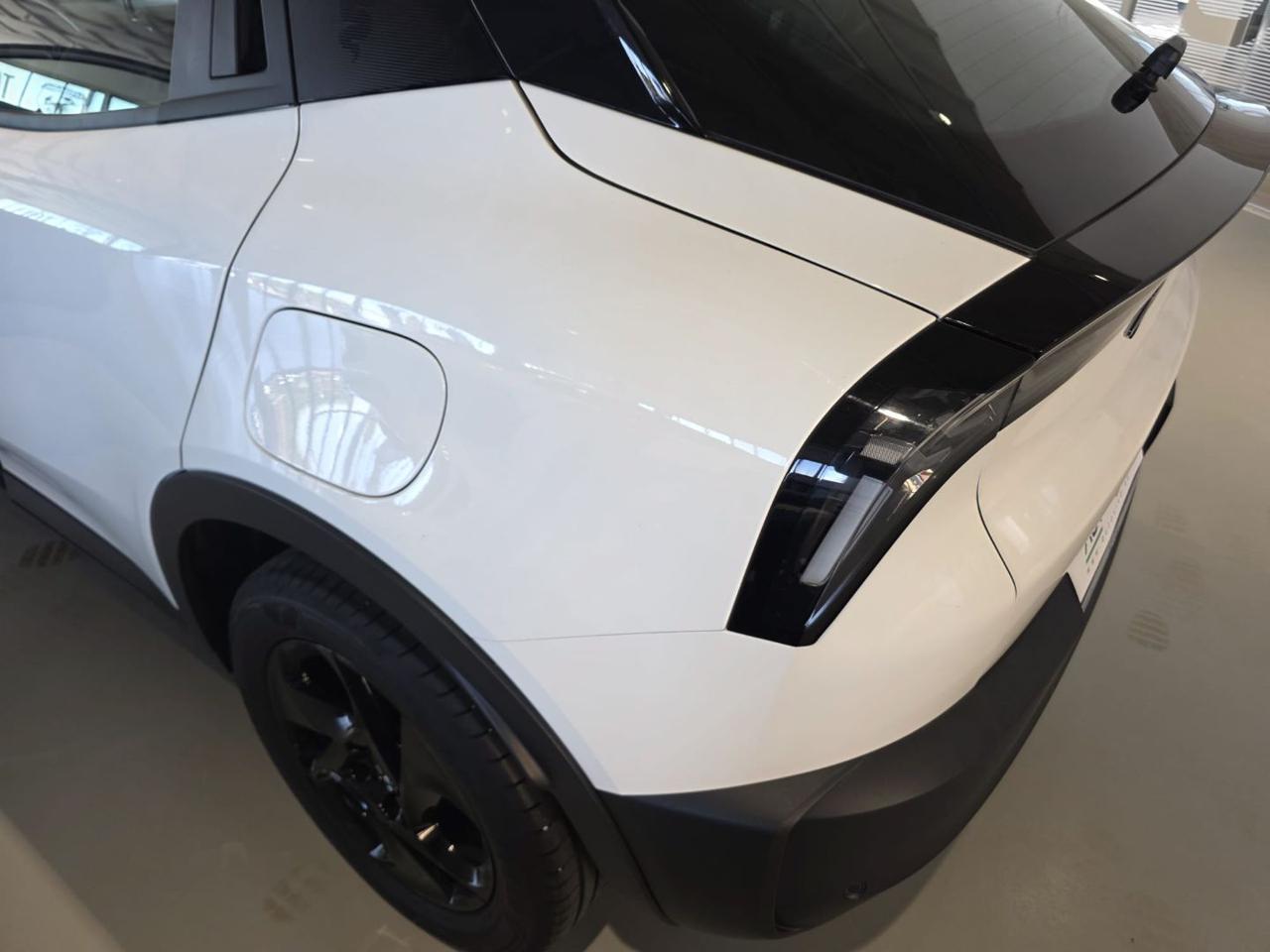 ALFA ROMEO Junior 1.2 136 CV Hybrid eDCT6 - 13