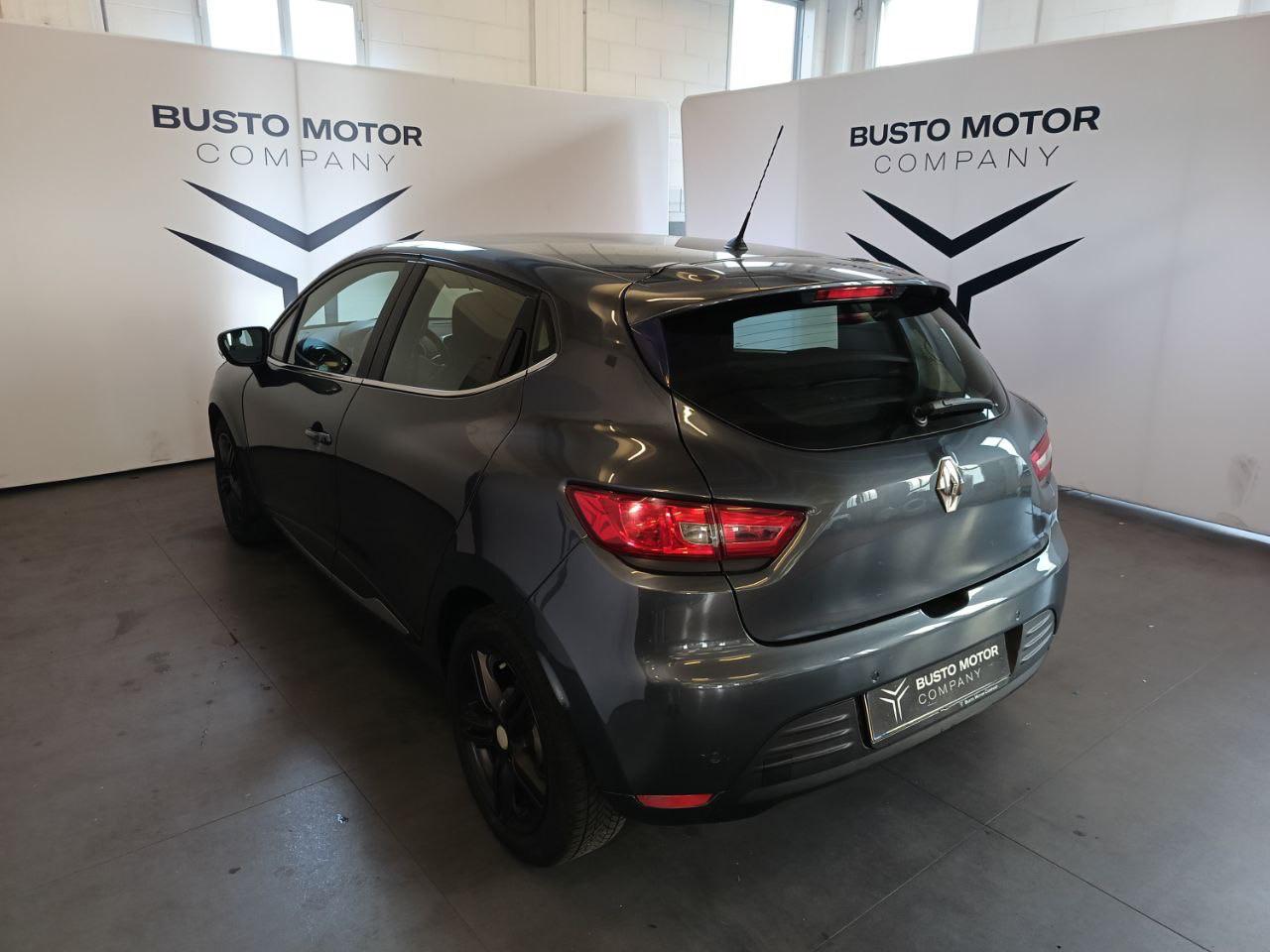 RENAULT Clio 1.2 75CV 5 porte Intens - 4