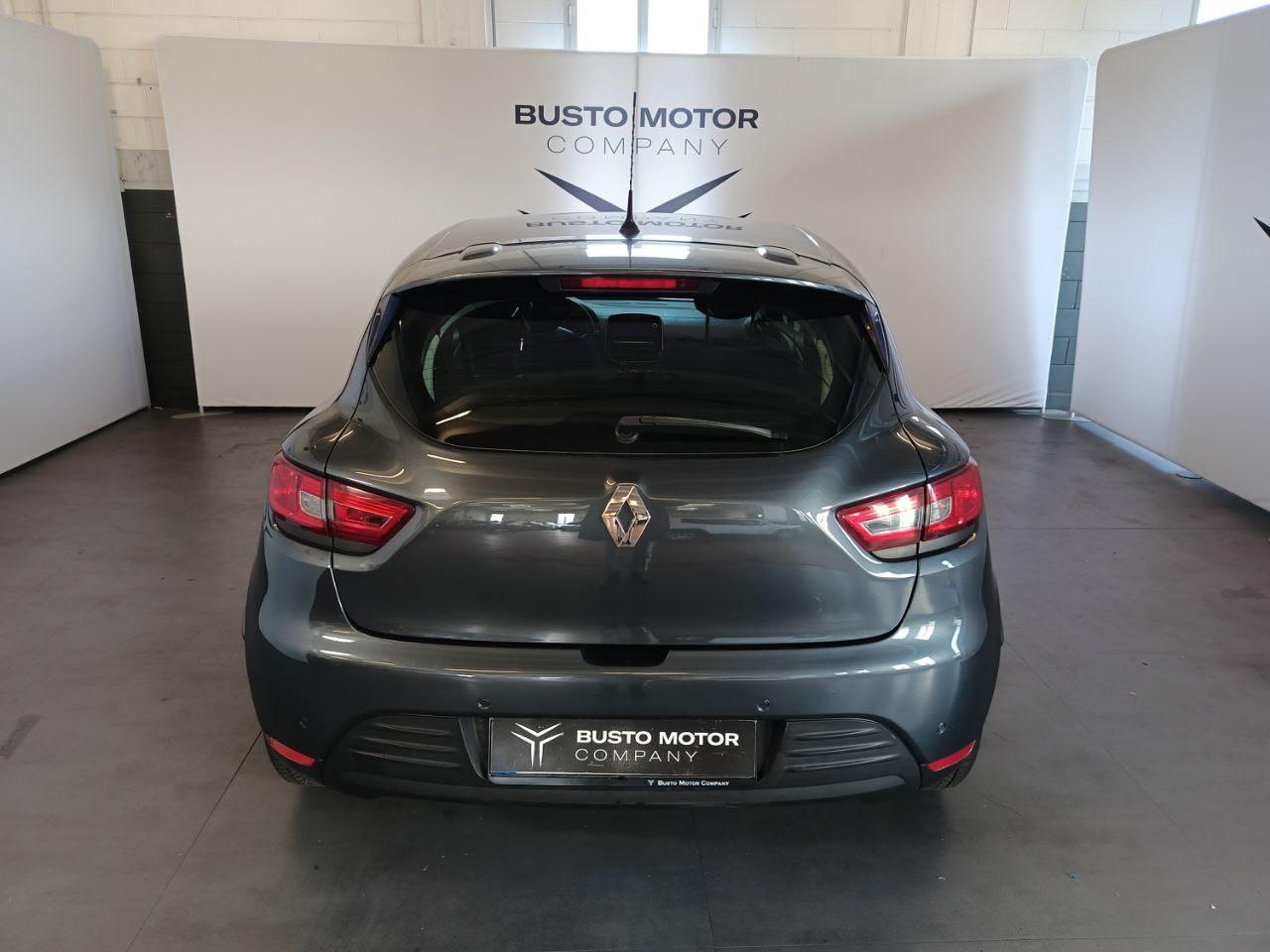 RENAULT Clio 1.2 75CV 5 porte Intens - 5