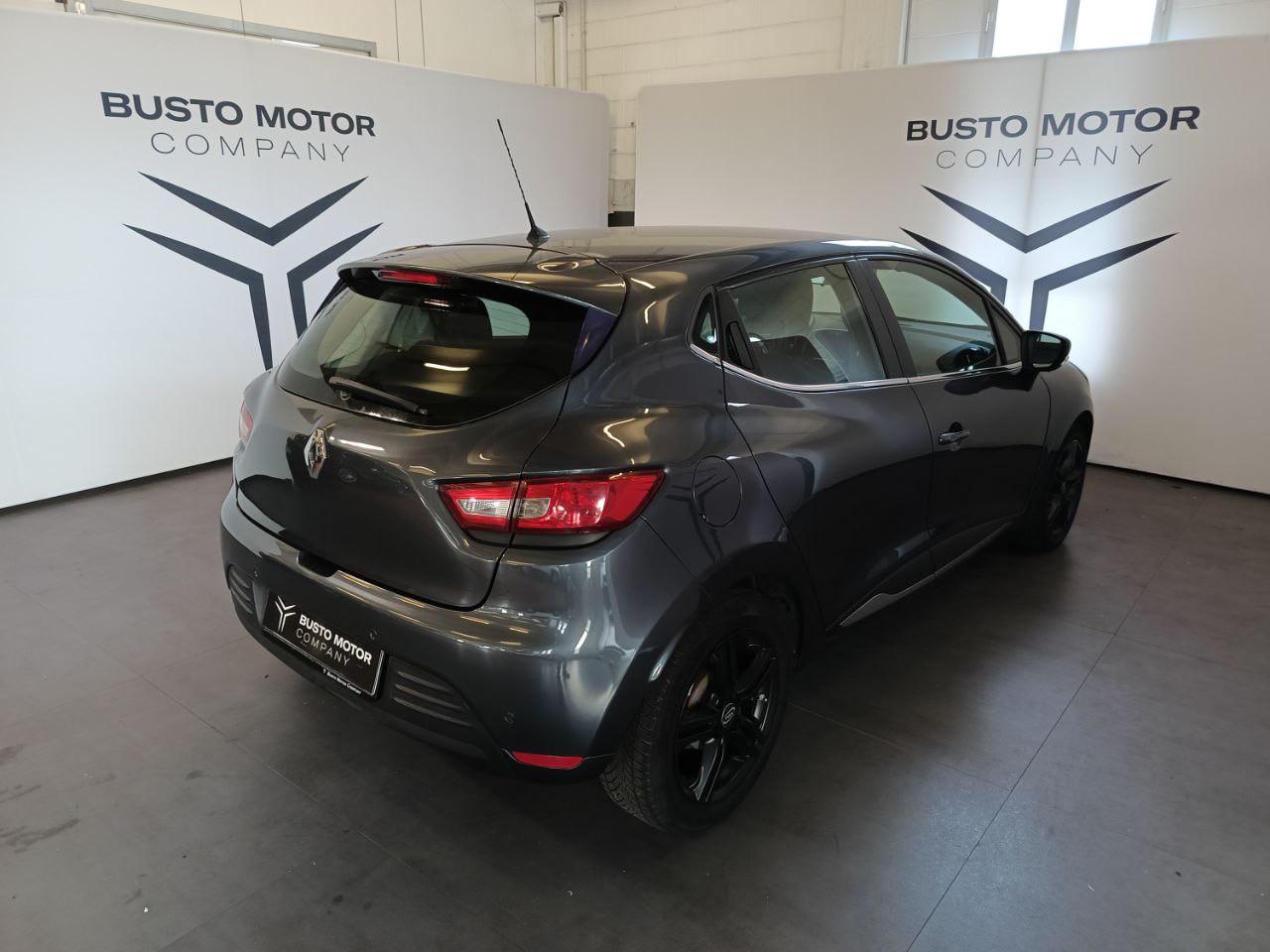 RENAULT Clio 1.2 75CV 5 porte Intens - 6