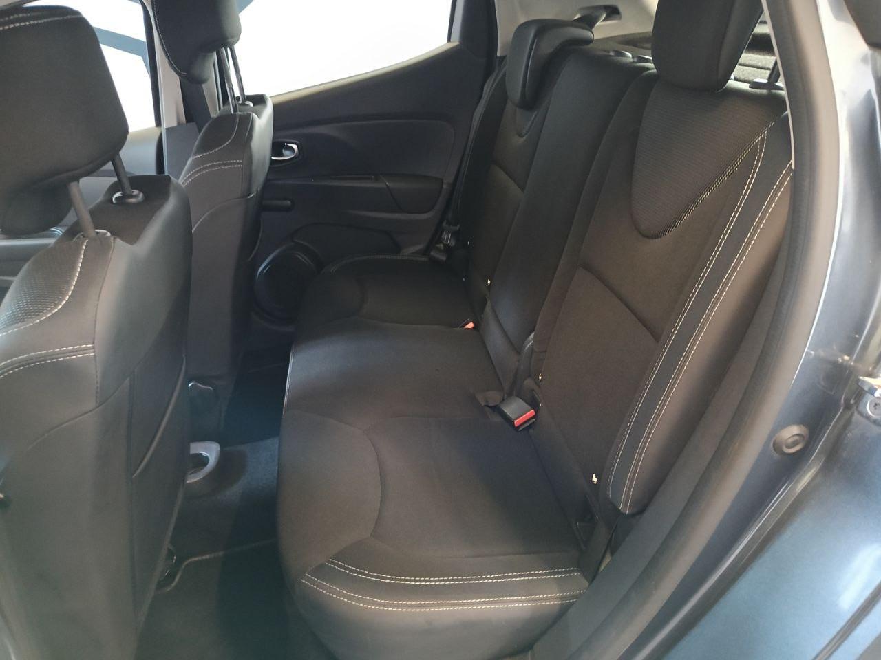 RENAULT Clio 1.2 75CV 5 porte Intens - 9