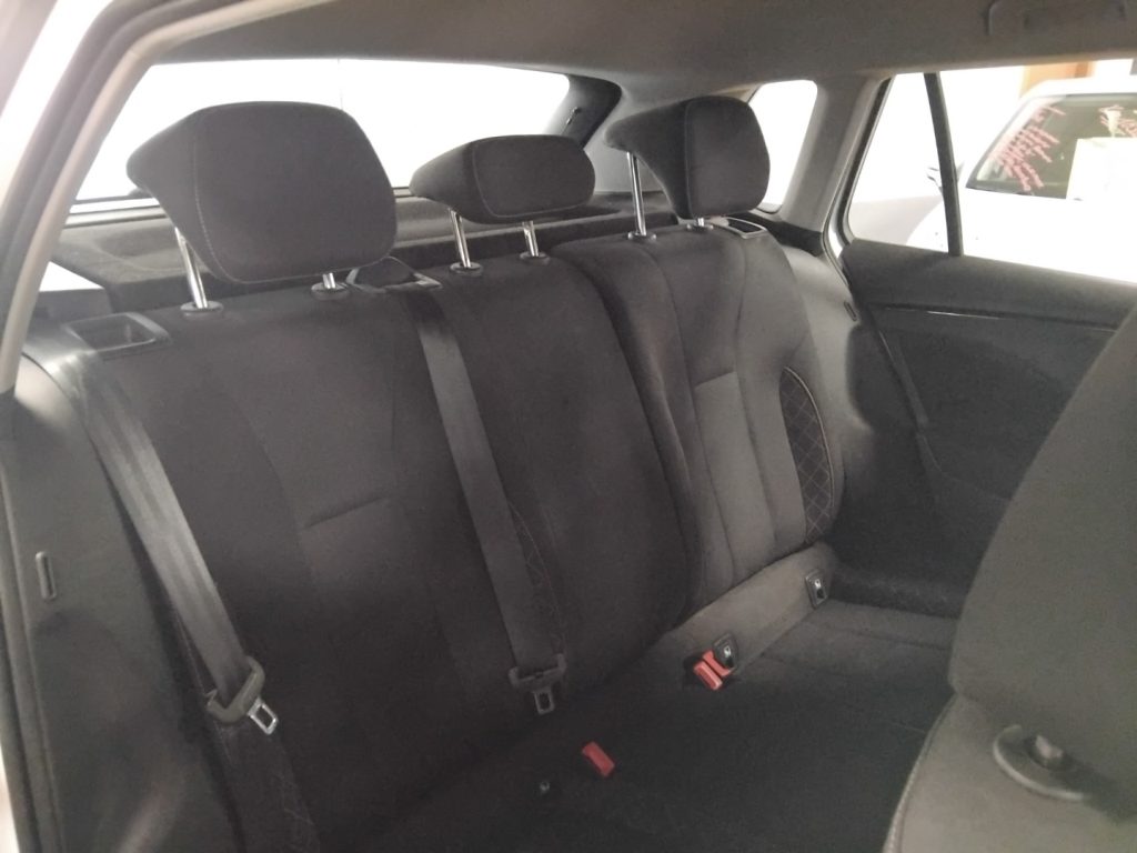 SKODA Kamiq 1.0 TSI Ambition - 11