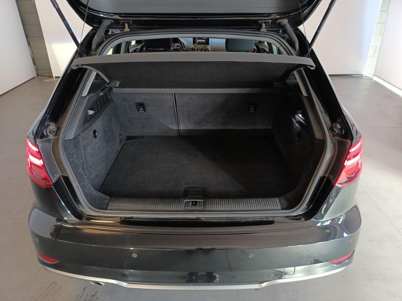 AUDI A3 SPB 30 TDI Admired - 10