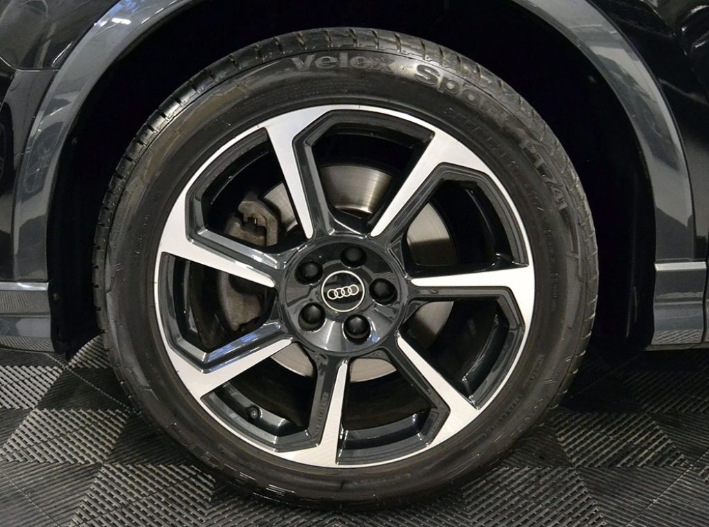 AUDI Q3 SPB 40 TFSI S tronic Quattro edition S-line ** - 26