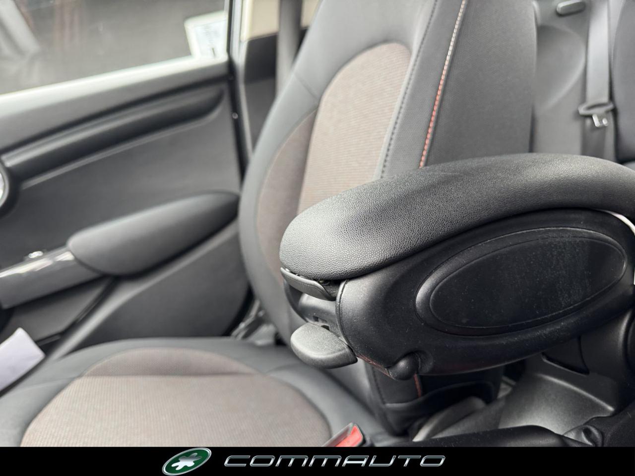 MINI One 1.5 One Business 5 porte - 21