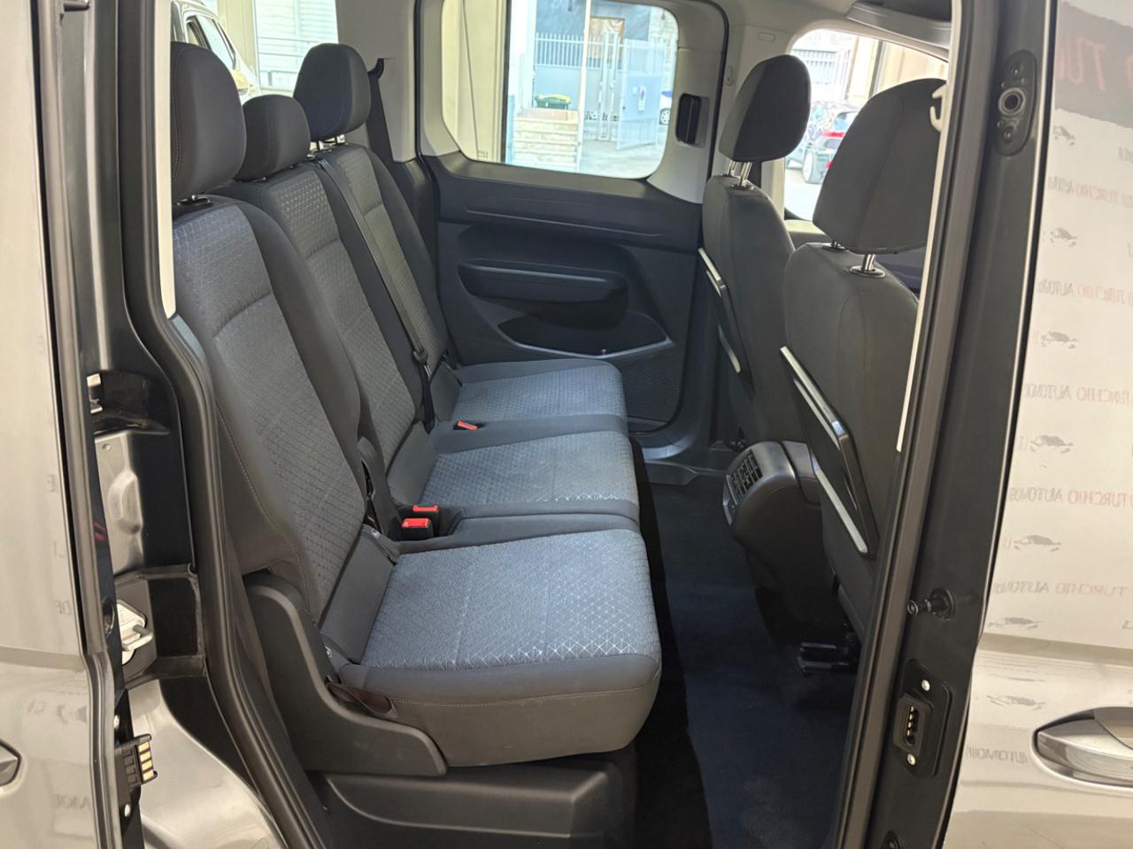 FORD Tourneo Connect 2.0 EcoBlue 122 CV Titanium 7 POSTI €21300+ IVA - 20