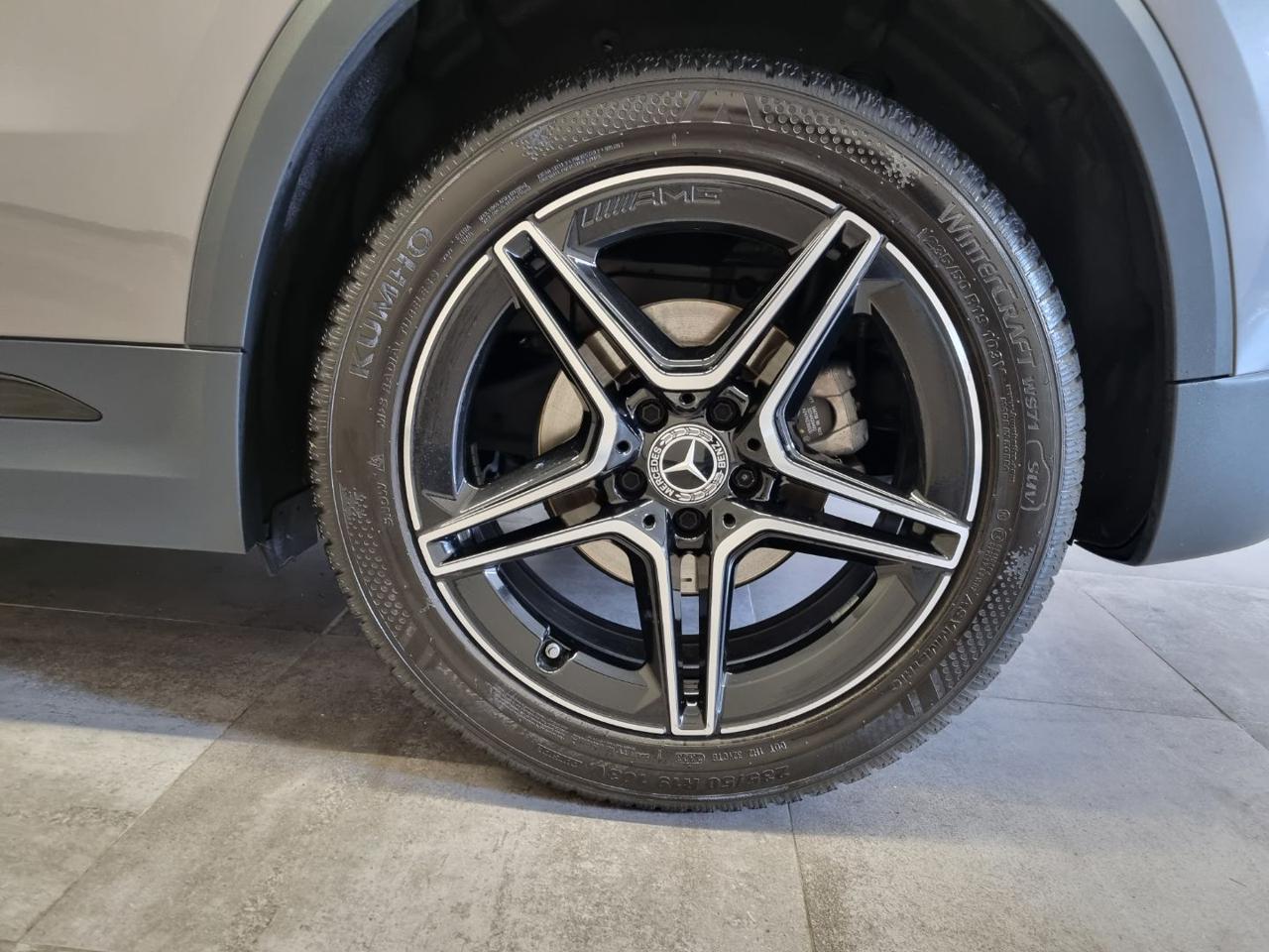 MERCEDES-BENZ GLA 250 e hybrid EQ Premium - 10