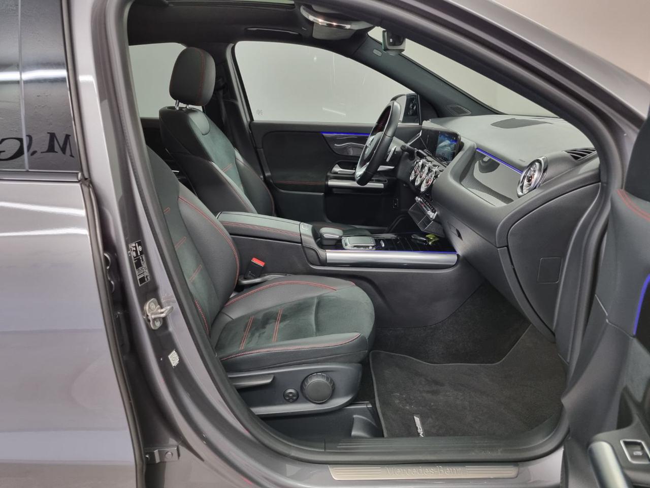 MERCEDES-BENZ GLA 250 e hybrid EQ Premium - 7