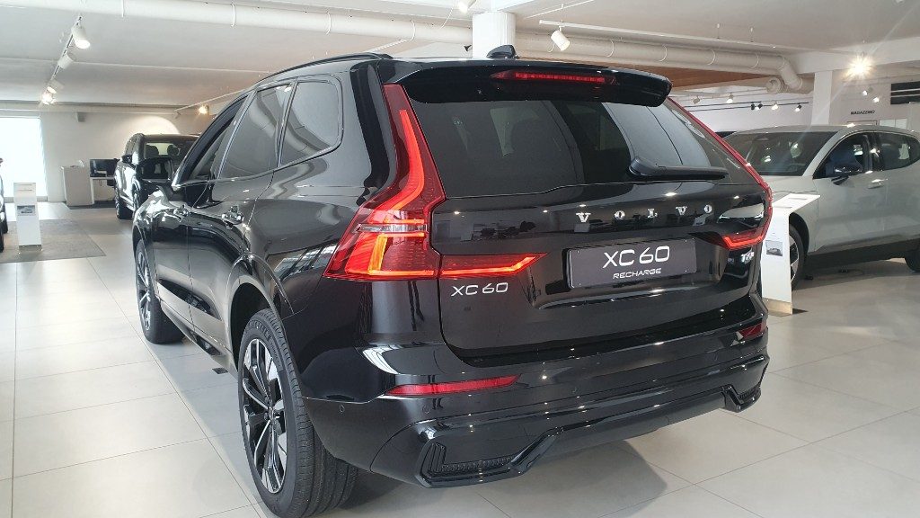 VOLVO XC60 T6 Plug-in hybrid AWD automatico Plus Dark - Foto 2