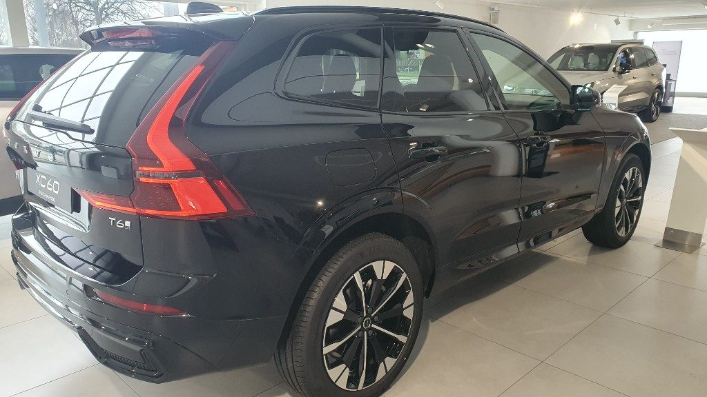 VOLVO XC60 T6 Plug-in hybrid AWD automatico Plus Dark - Foto 3