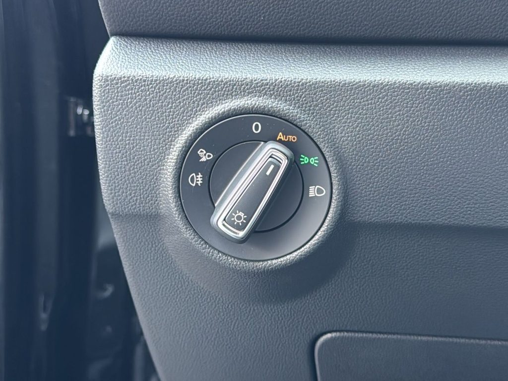 VOLKSWAGEN T-Roc R-Line Plus 2.0 TDI SCR 110 kW (150 CV) DSG - 14