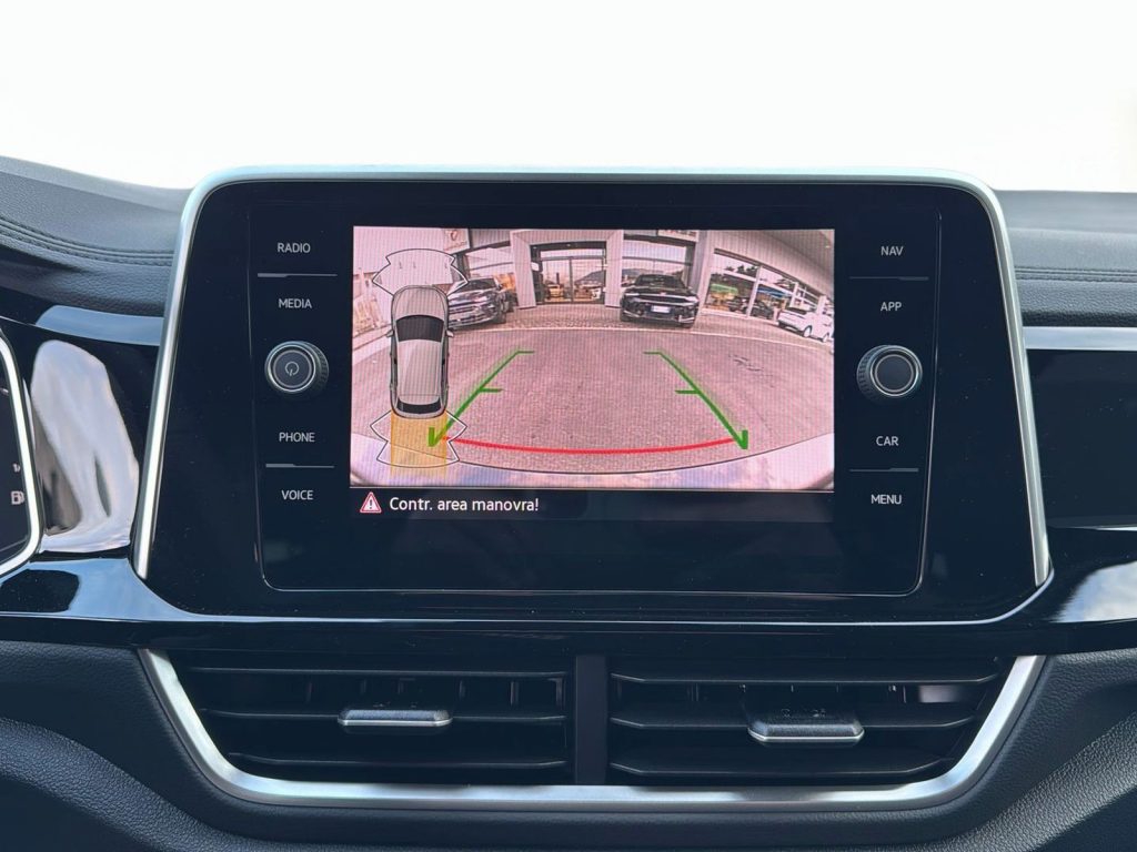 VOLKSWAGEN T-Roc R-Line Plus 2.0 TDI SCR 110 kW (150 CV) DSG - 17