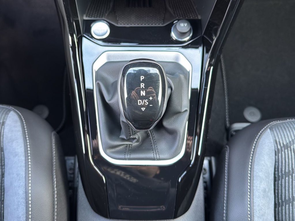 VOLKSWAGEN T-Roc R-Line Plus 2.0 TDI SCR 110 kW (150 CV) DSG - 19