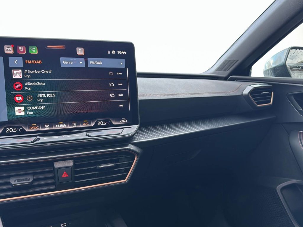 CUPRA Leon 1.5 hybrid 150cv dsg - 20