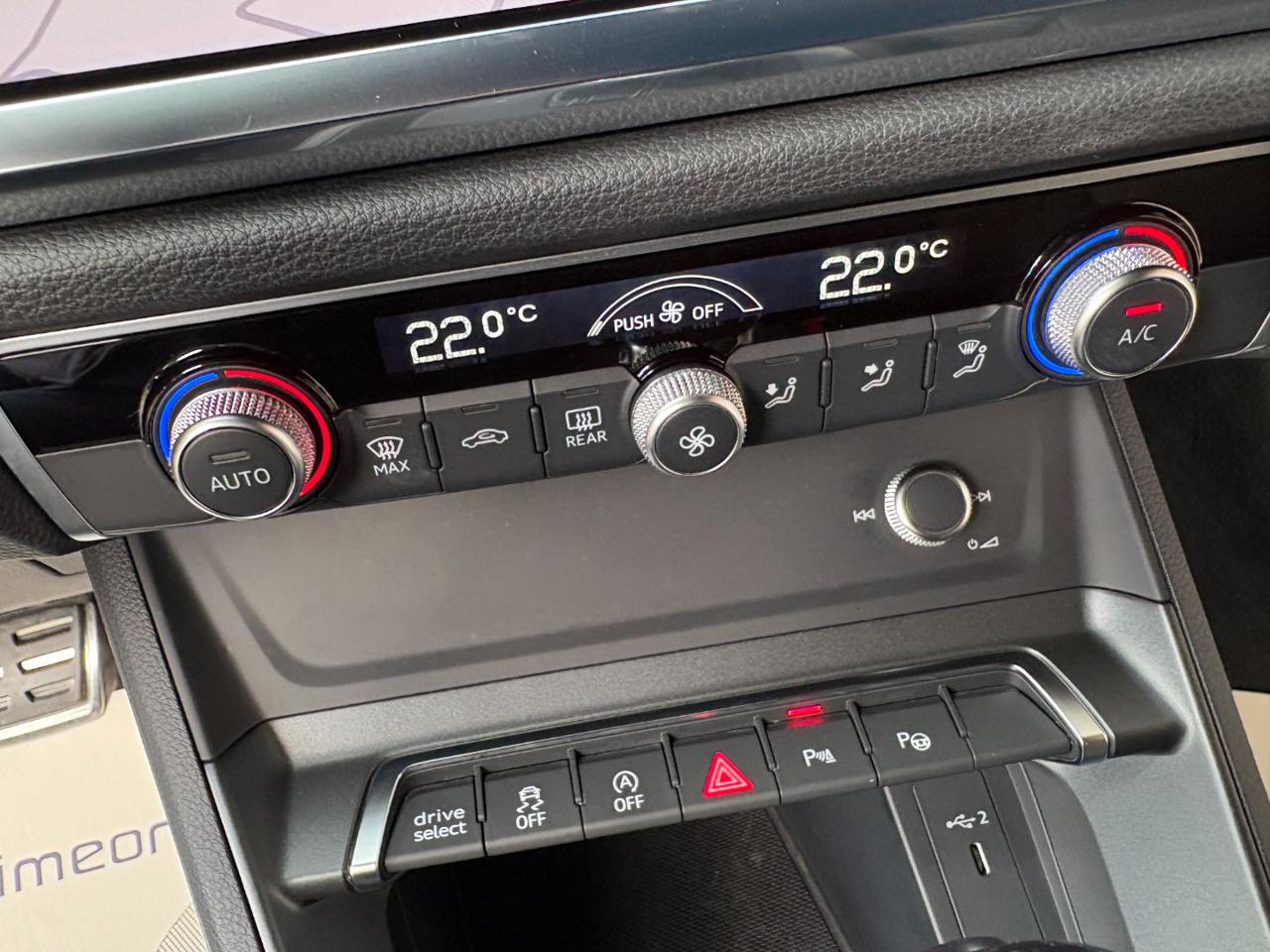 AUDI Q3 SPB Sportback 35 TDI quattro S tronic S line Plus - 24