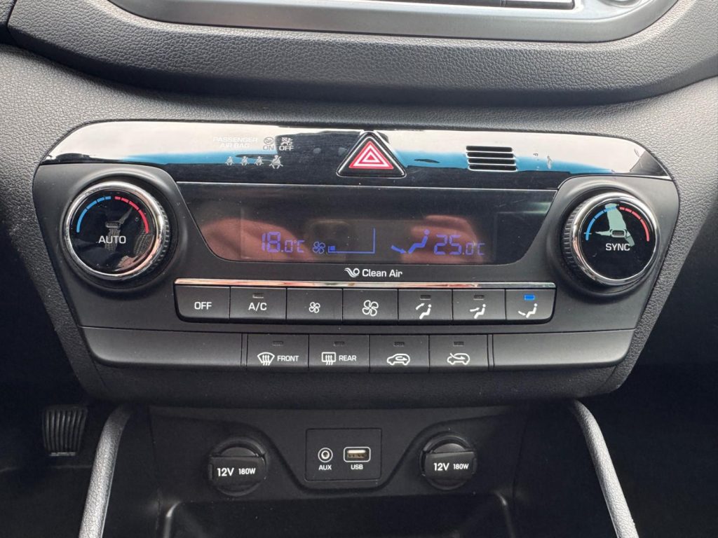 HYUNDAI Tucson 1.7 CRDi Comfort - 10