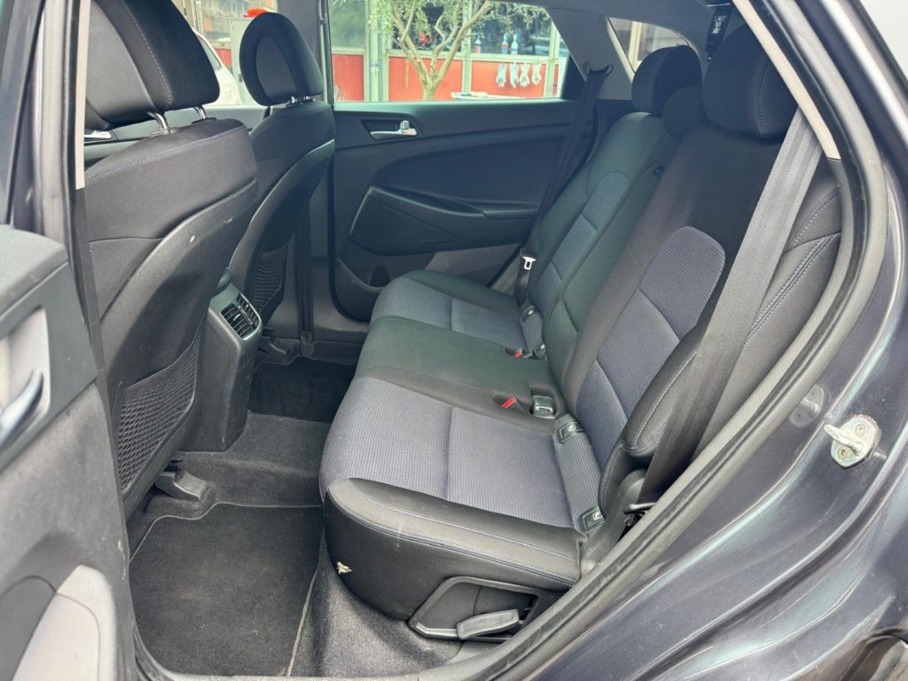 HYUNDAI Tucson 1.7 CRDi Comfort - 14