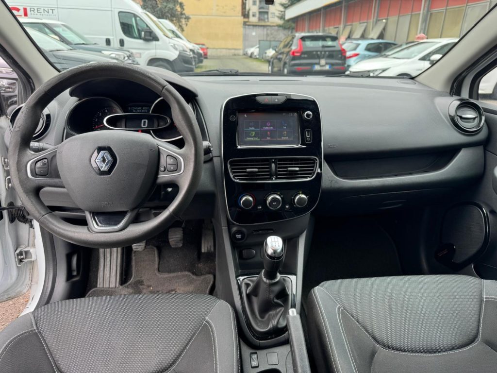 RENAULT Clio dCi 8V 75 CV  5 porte ENERGY INTENSE - 9