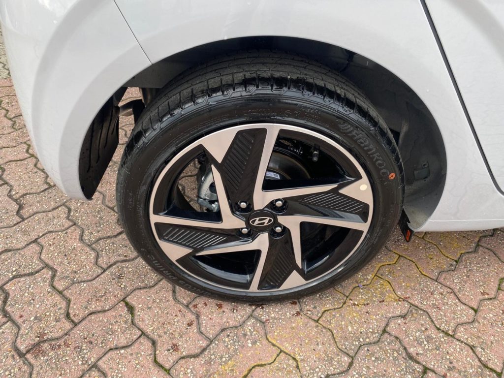 HYUNDAI i10 1.0 MPI C. AUTOMATICO Prime - 7