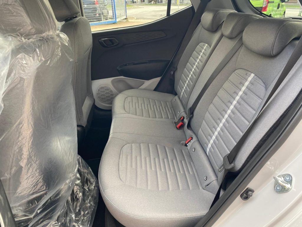 HYUNDAI i10 1.0 MPI C. AUTOMATICO Prime - 16