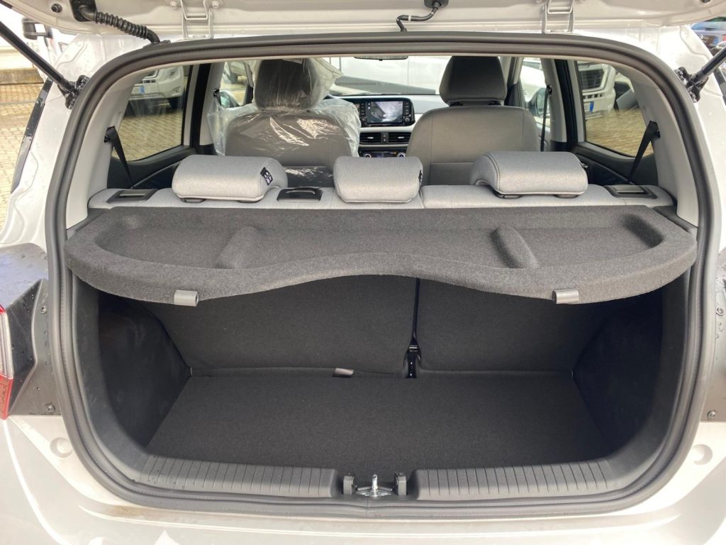 HYUNDAI i10 1.0 MPI C. AUTOMATICO Prime - 17