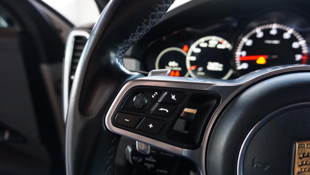 PORSCHE Cayenne Coupé 3.0 V6 - 21