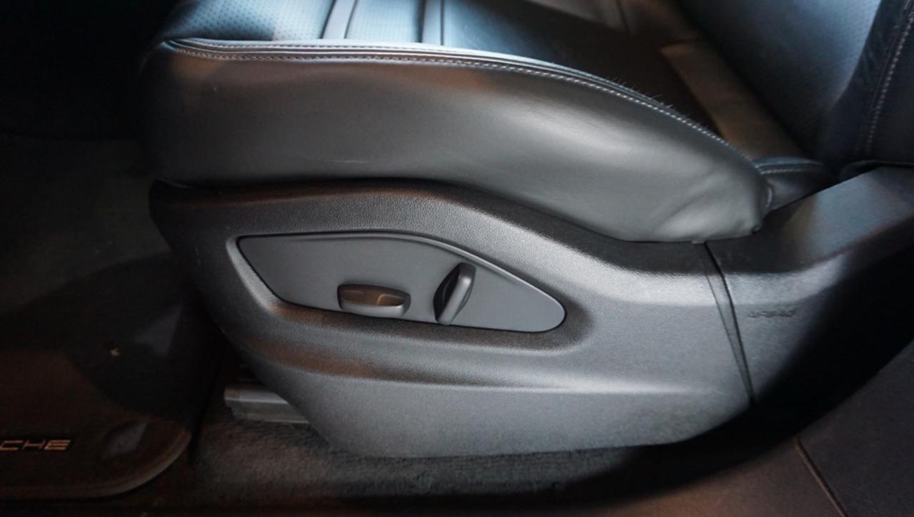 PORSCHE Cayenne Coupé 3.0 V6 - 17