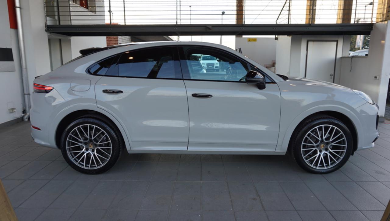 PORSCHE Cayenne Coupé 3.0 V6 - 6