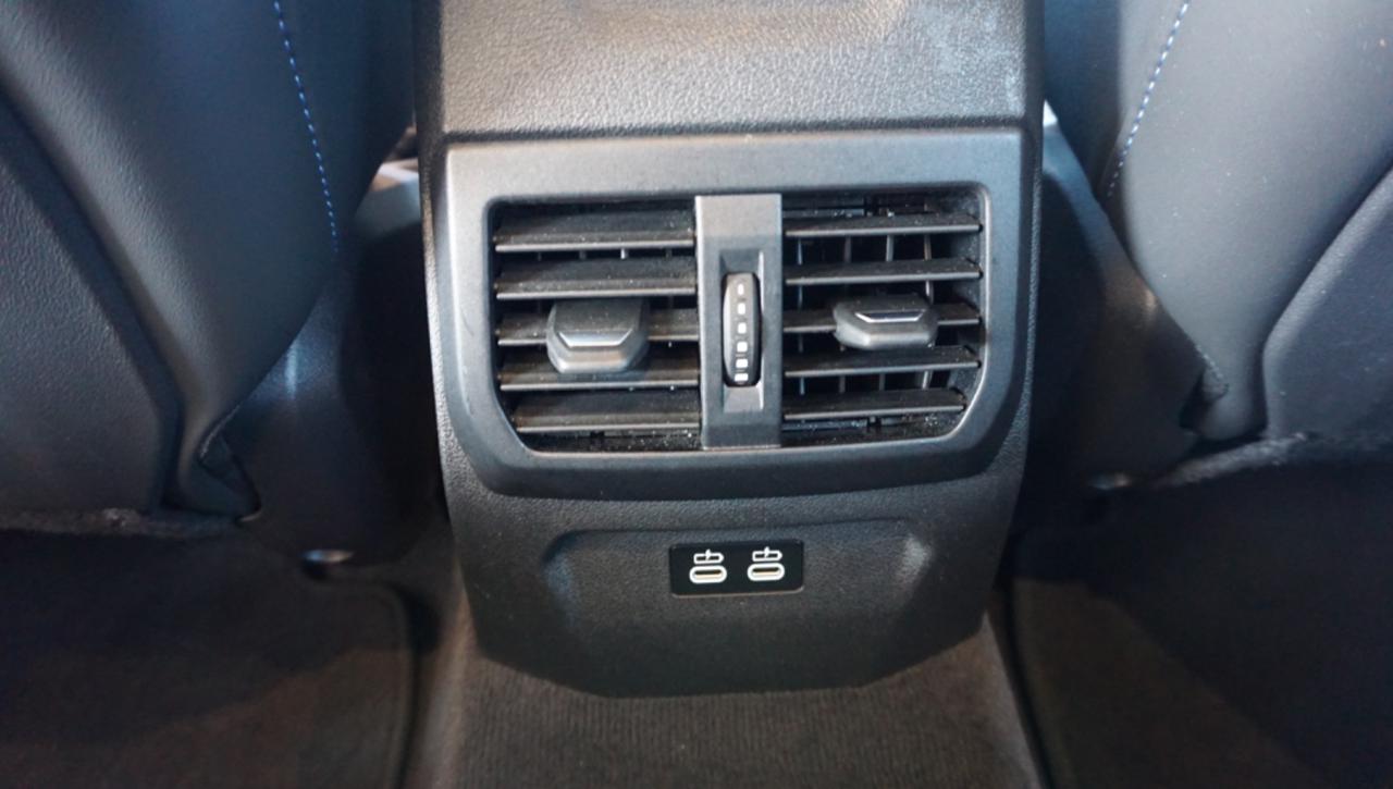 BMW 118 d MSport Pro - 38