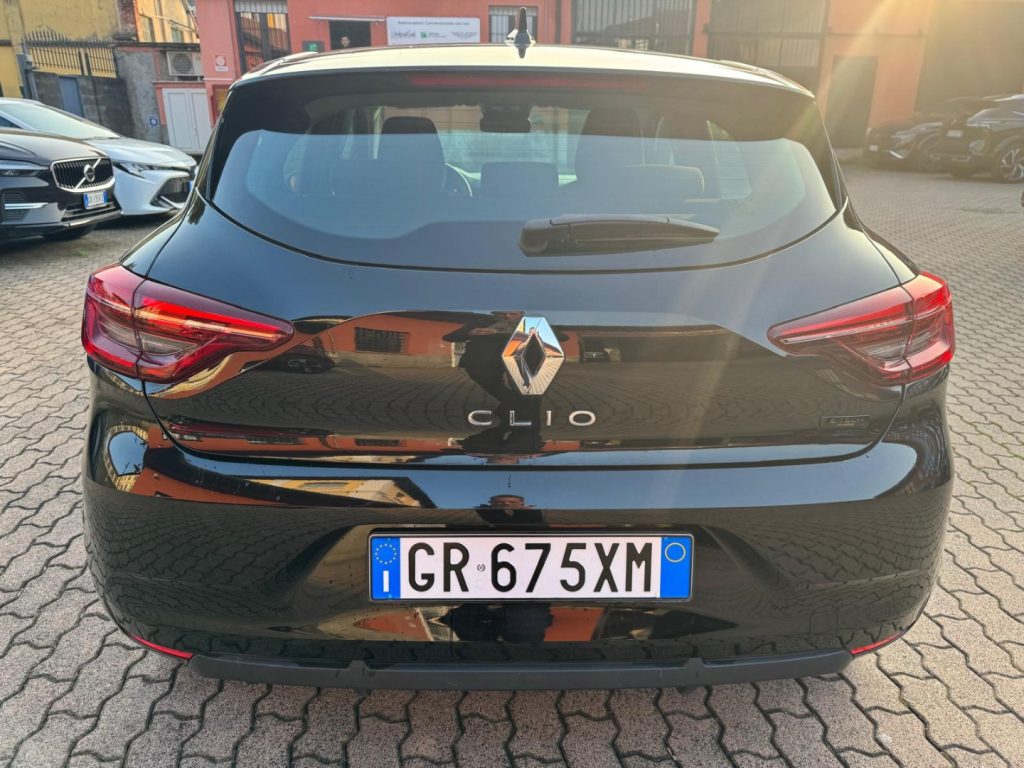 RENAULT Clio Full Hybrid E-Tech 145 CV Equilibre ASUTOCARRO N1 - 7