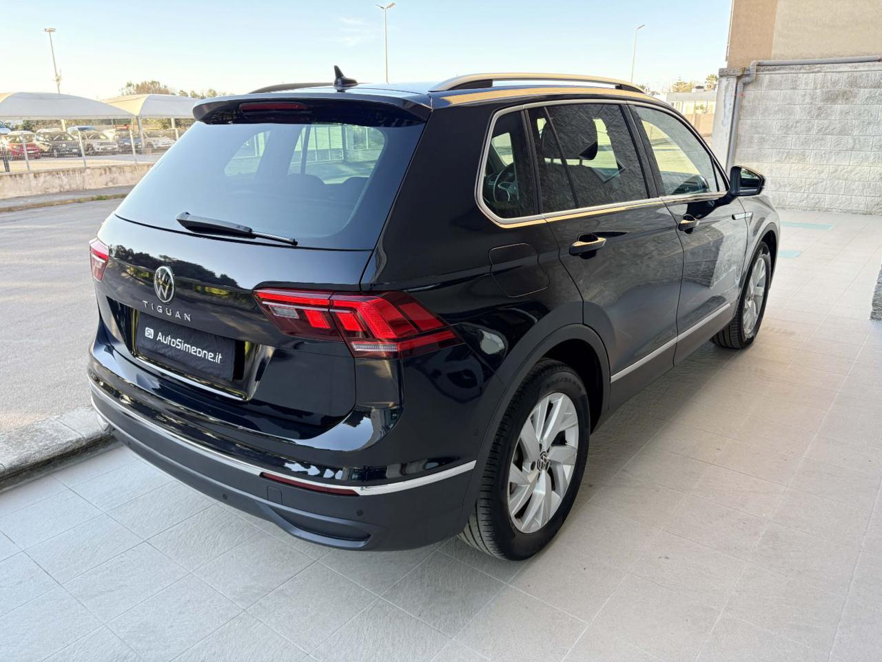 VOLKSWAGEN Tiguan 2.0 TDI 150 CV SCR DSG Life - 5