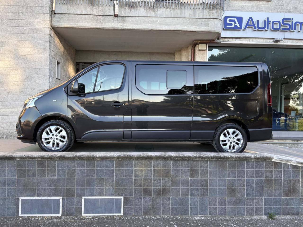 RENAULT Trafic T27 2.0 dCi 145CV EDC PC-TN Intens Energy 9 POSTI - 8