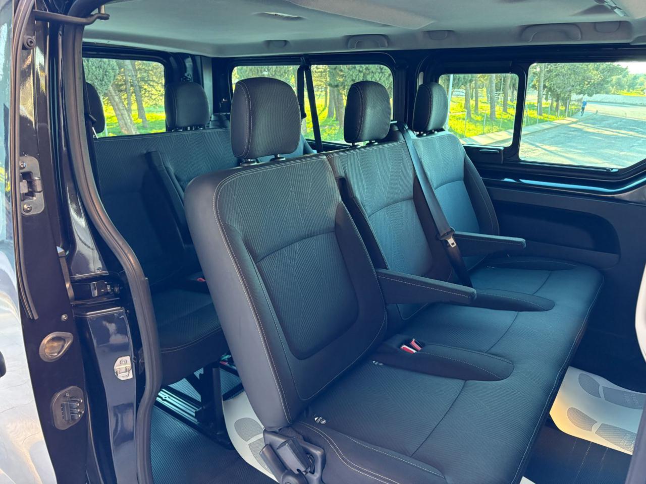 RENAULT Trafic T27 2.0 dCi 145CV EDC PC-TN Intens Energy 9 POSTI - 11