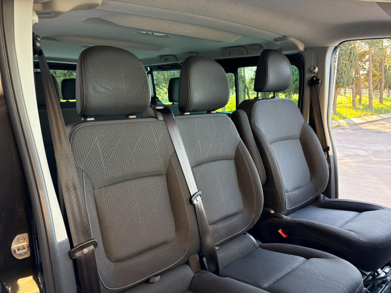 RENAULT Trafic T27 2.0 dCi 145CV EDC PC-TN Intens Energy 9 POSTI - 10