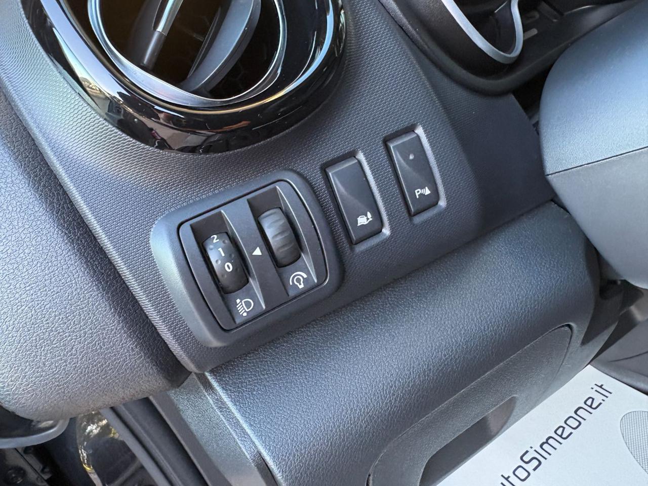 RENAULT Trafic T27 2.0 dCi 145CV EDC PC-TN Intens Energy 9 POSTI - 28