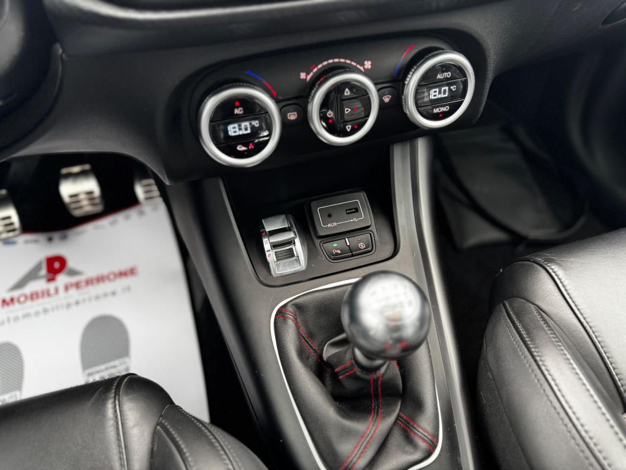 ALFA ROMEO Giulietta 1.6 JTDm 120cv Sport (Tetto/Pelle/Navi) - 22