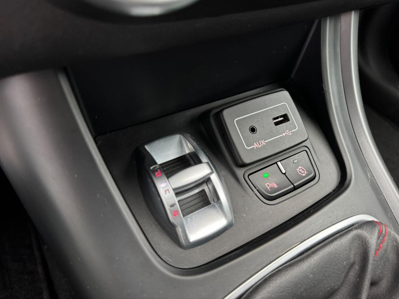 ALFA ROMEO Giulietta 1.6 JTDm 120cv Sport (Tetto/Pelle/Navi) - 30