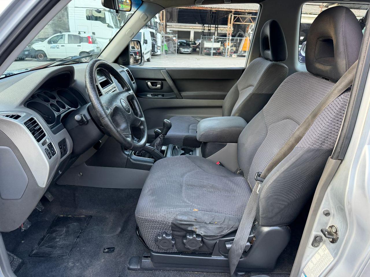 MITSUBISHI Pajero 3.2 16V DI-D 3p. Invite - 14