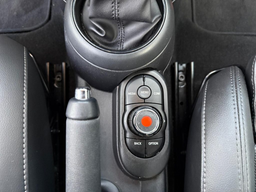 MINI One 1.5 One Essential Trim - 20