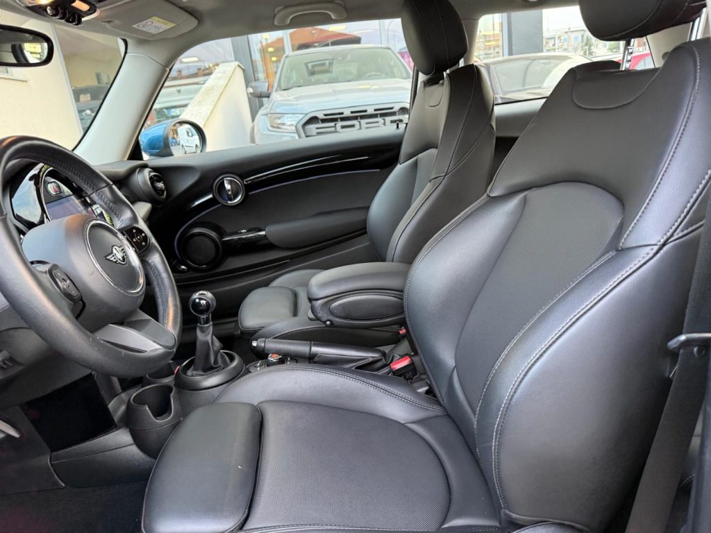 MINI One 1.5 One Essential Trim - 24