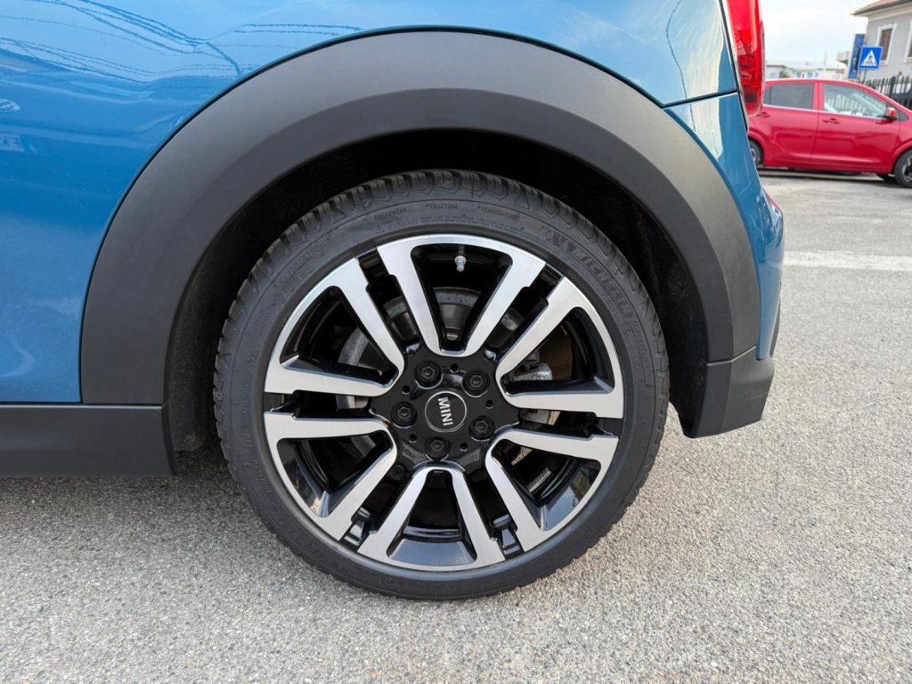 MINI One 1.5 One Essential Trim - 12