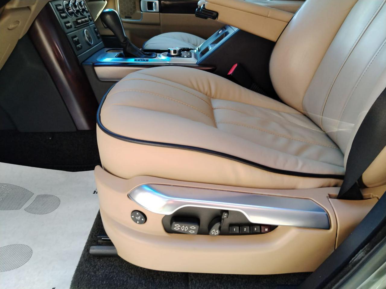 LAND ROVER Range Rover 3.6 TDV8 Vogue Autocarro! - 28