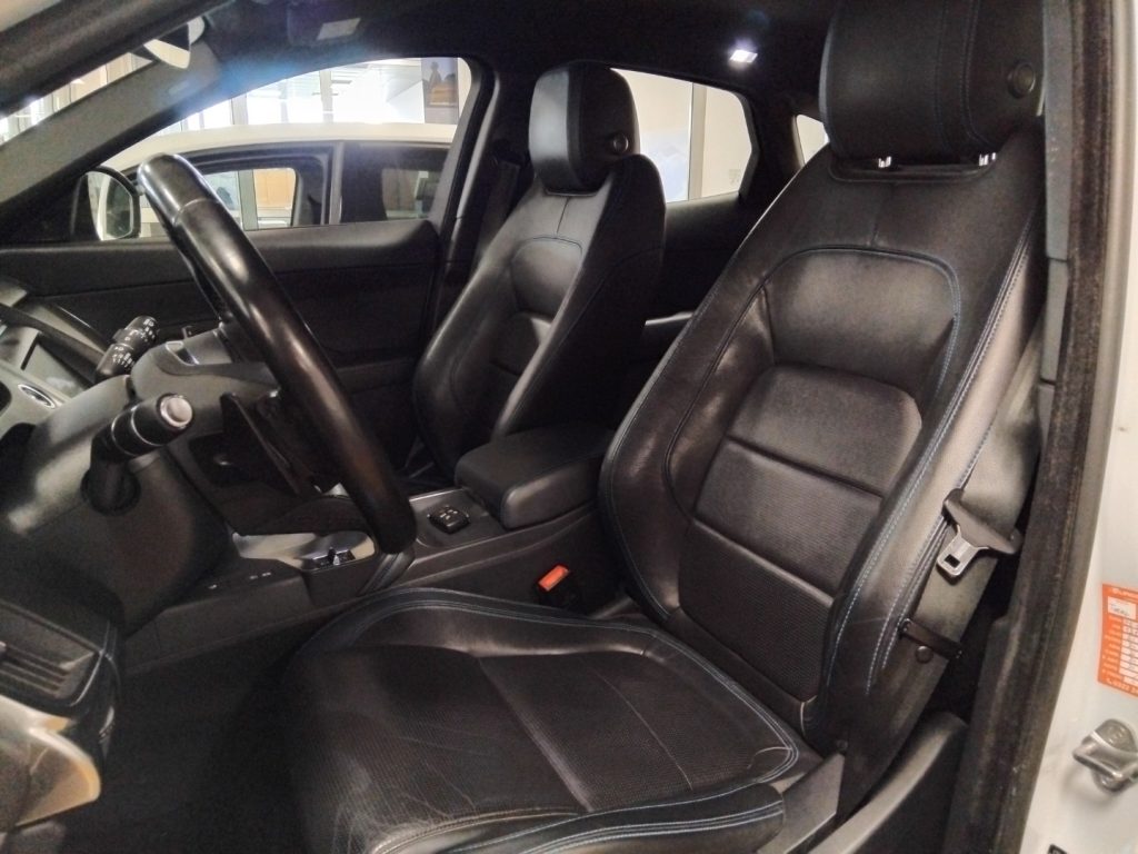 JAGUAR E-Pace 2.0 D 180 CV AWD aut. R-Dynamic S - 13